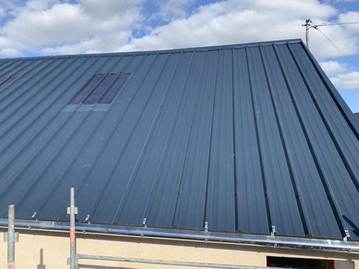 Pose de toiture en bac acier Angers