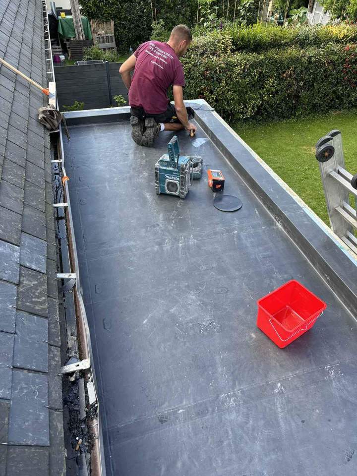 Réalisation étanchéité toit Angers